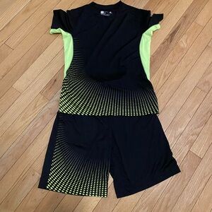 Xersion Black and Neon Green Kids Rashguard Set